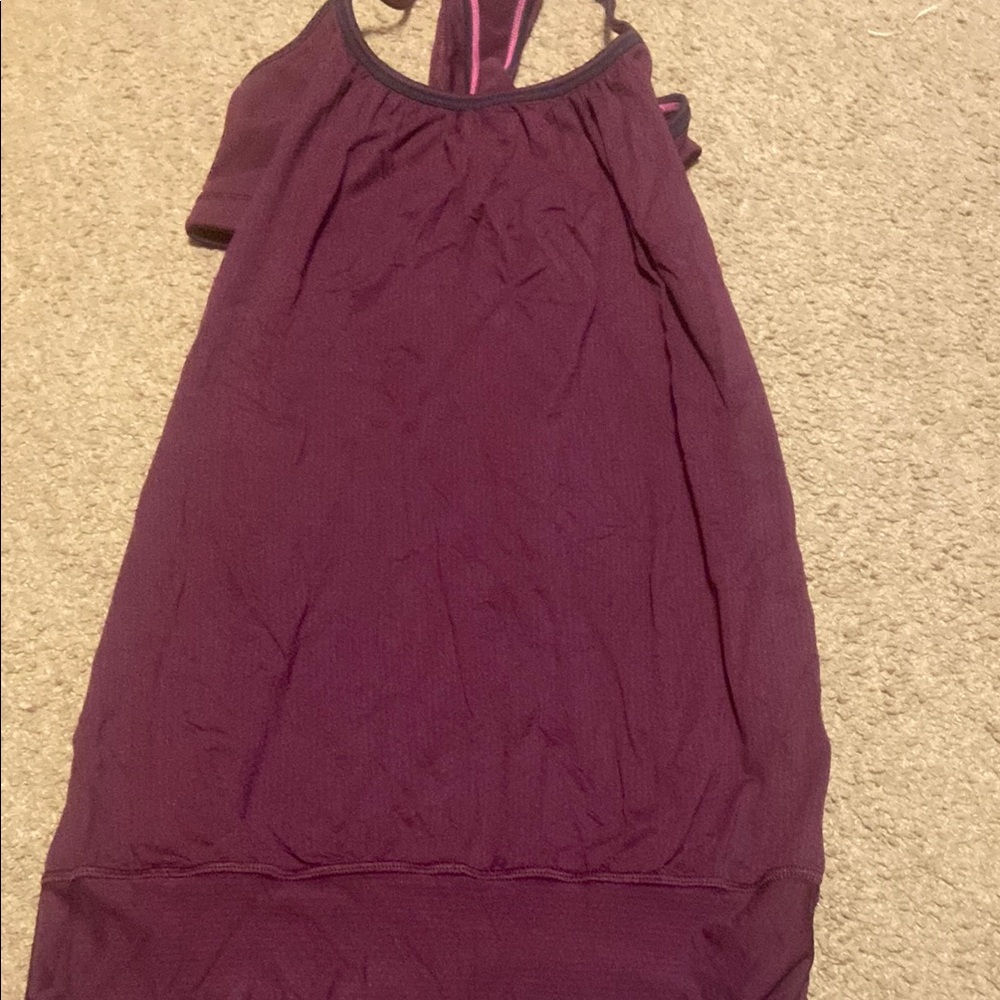 Lululemon tank with built in bra